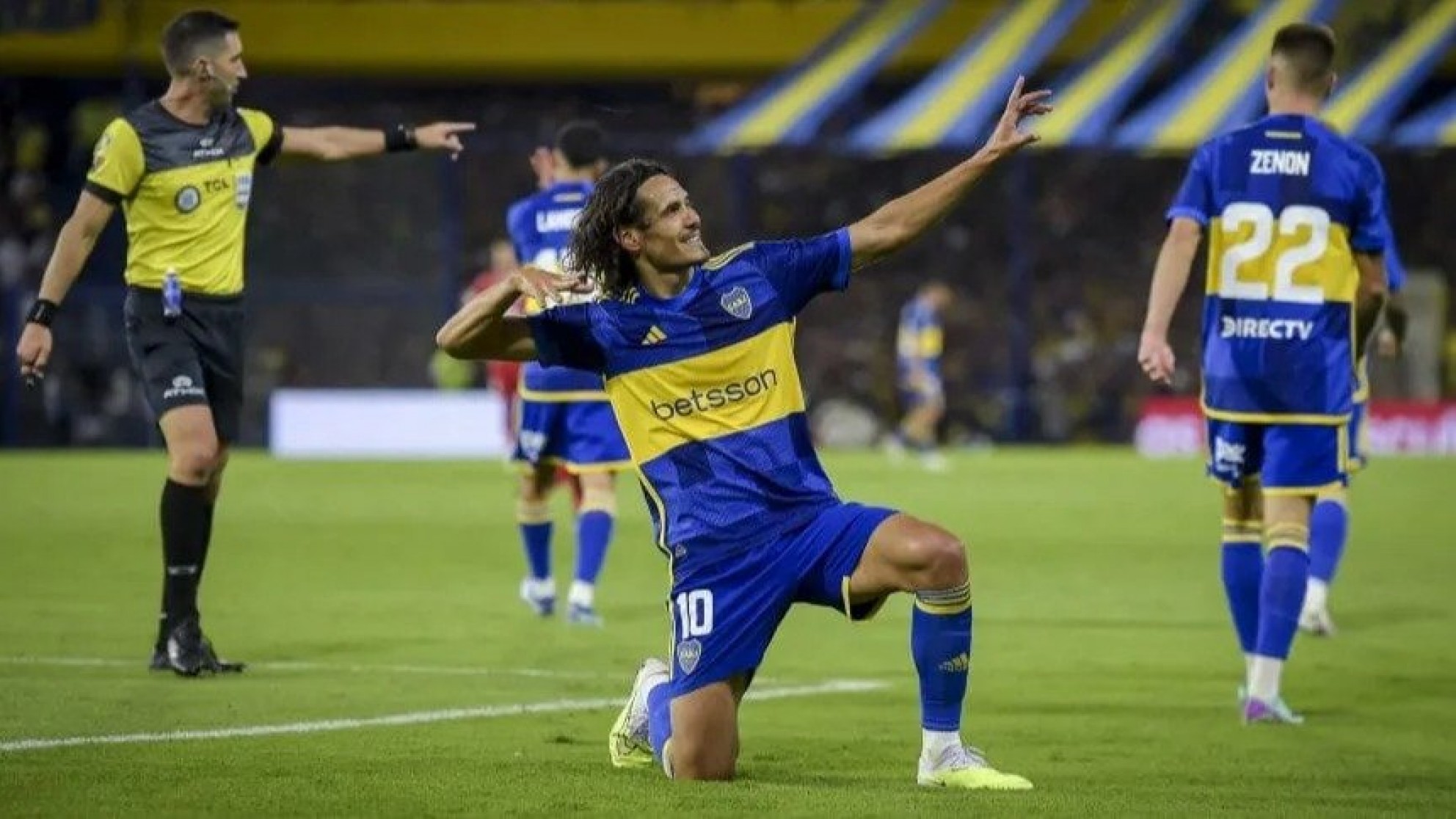 El arco y la flecha de Cavani le dieron el triunfo a Boca, 2 a 1 ante Sportivo Trinidense